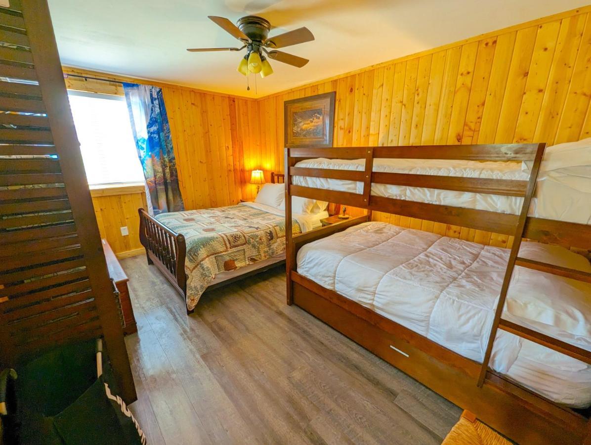 Yellowstone'S Treasure Cabins Gardiner Exterior foto